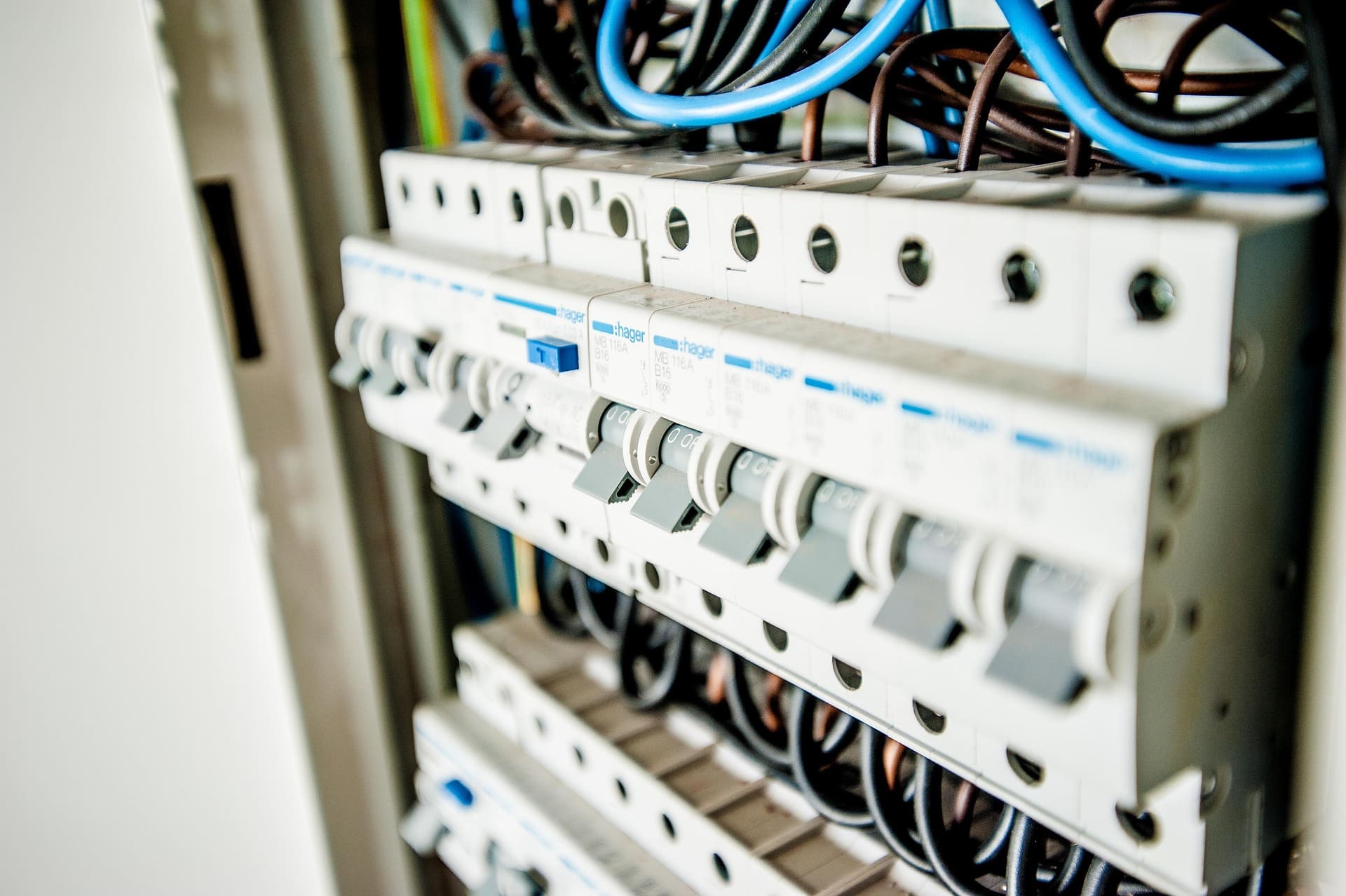 Las instalaciones eléctricas en empresas en la actualidad