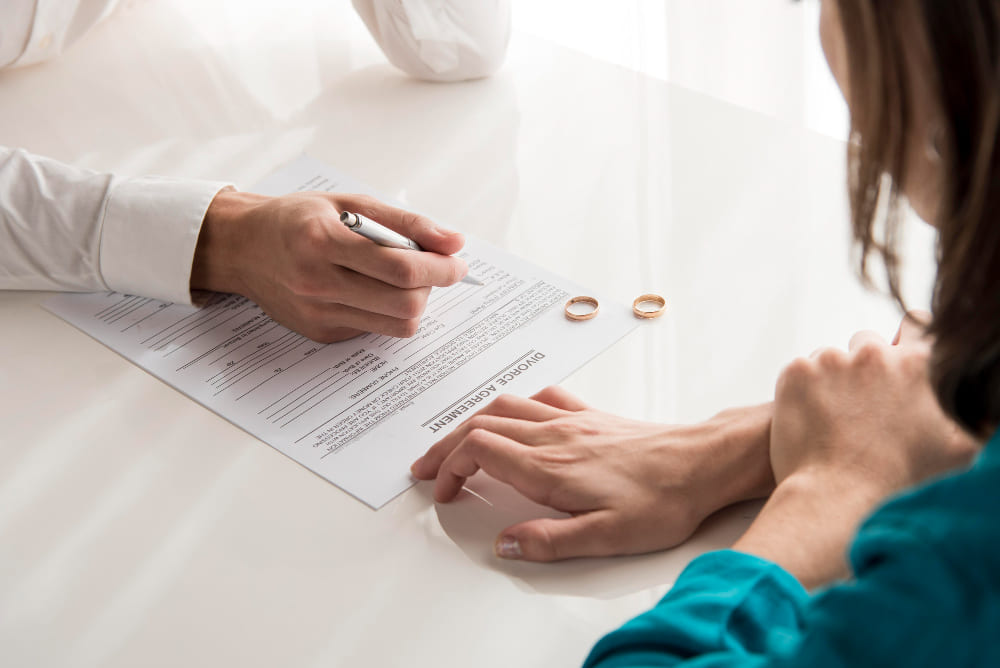 Los divorcios de mutuo acuerdo siguen teniendo un peso relevante en España